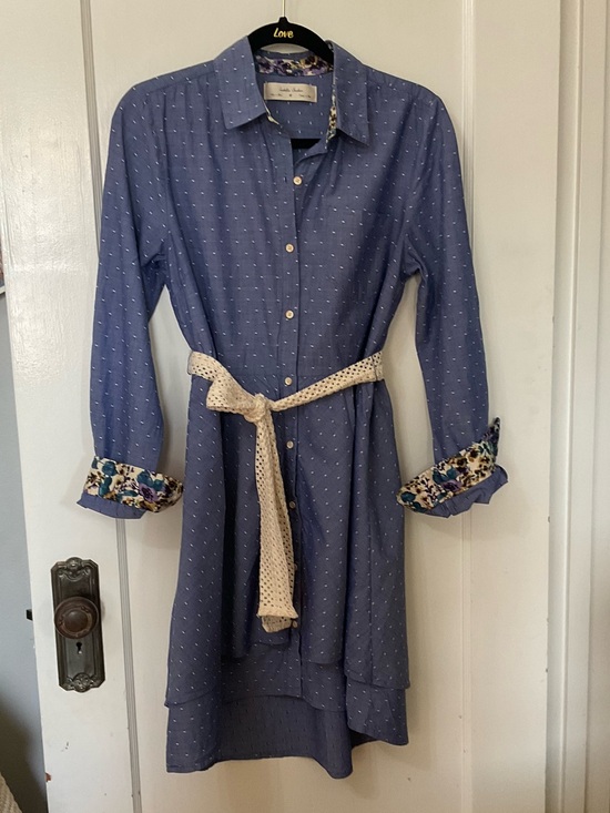 Isabella Sinclair Dresses & Skirts - Shirt Dress by Isabella Sinclair Floral Cuffs and Tie Layered High Lo Hem Size M